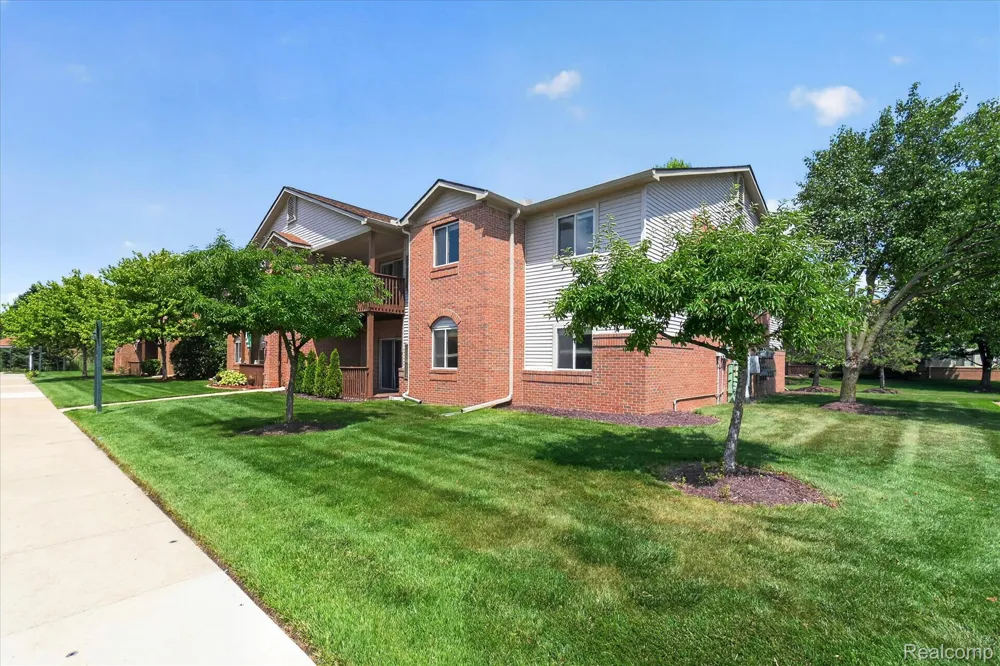 45720 Prairiegrass Court Van Buren Charter Township, MI 48111