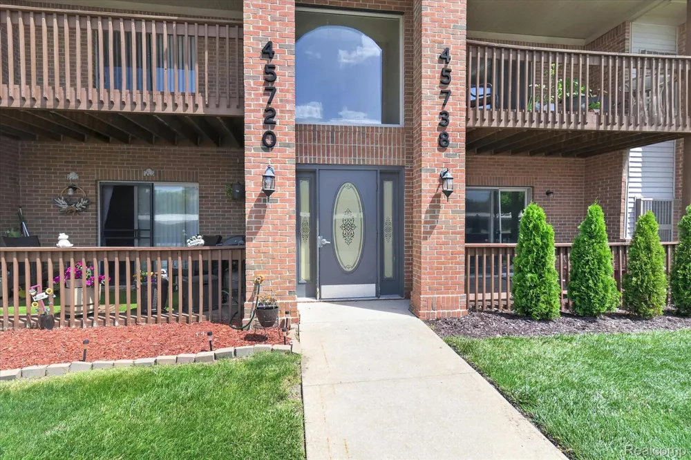 45720 Prairiegrass Court Van Buren Charter Township, MI 48111