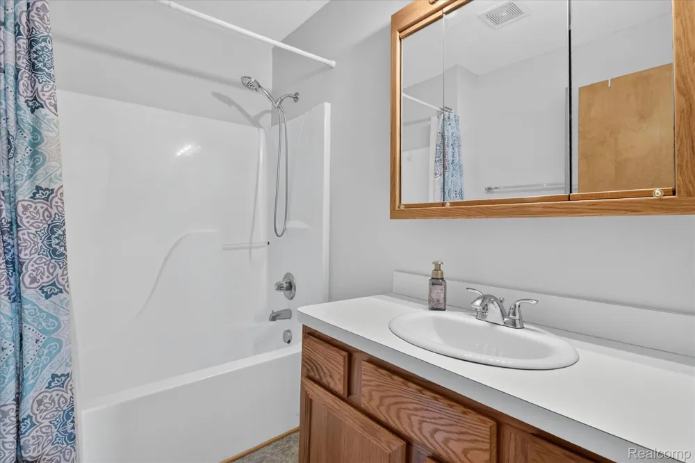 45720 Prairiegrass Court Van Buren Charter Township, MI 48111