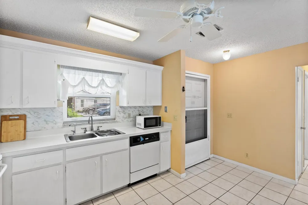 6531 SE Federal Highway #M112 Stuart, FL 34997