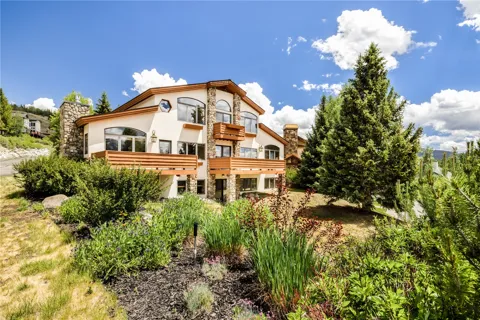 454 Ensign Drive #A