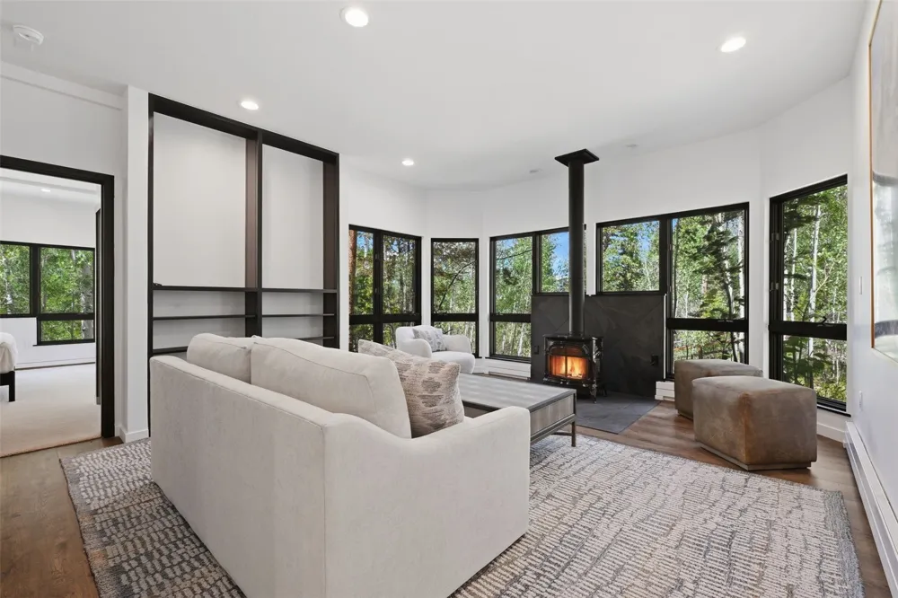 992 S 7th Avenue Frisco, CO 80443