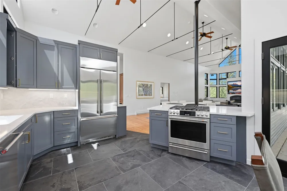 992 S 7th Avenue Frisco, CO 80443