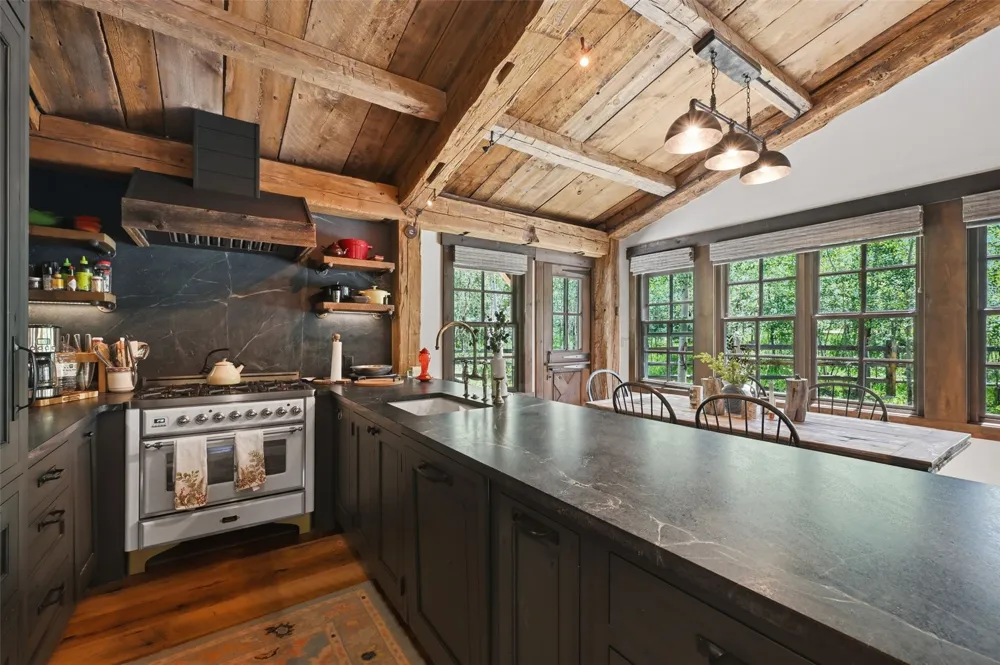 992 S 7th Avenue Frisco, CO 80443