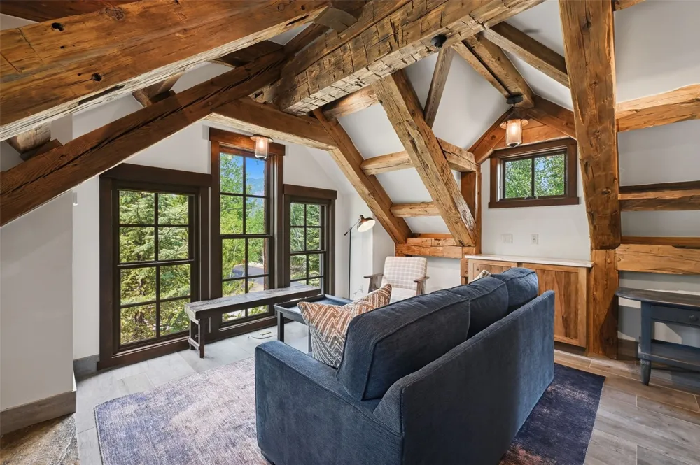 992 S 7th Avenue Frisco, CO 80443