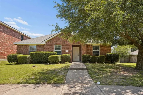 205 Rosewood Court