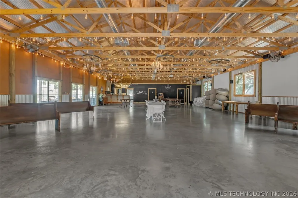 14380 Creager Road Mounds, OK 74047