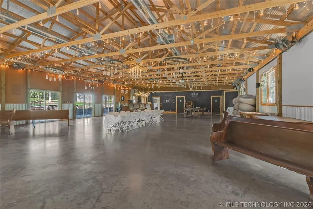 14380 Creager Road Mounds, OK 74047