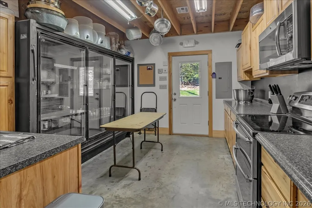 14380 Creager Road Mounds, OK 74047