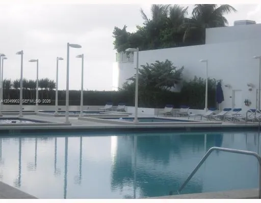 1800 Bayshore Dr #3310 Miami, FL 33132