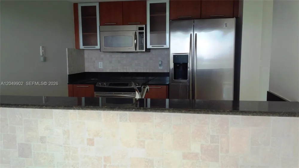 1800 Bayshore Dr #3310 Miami, FL 33132