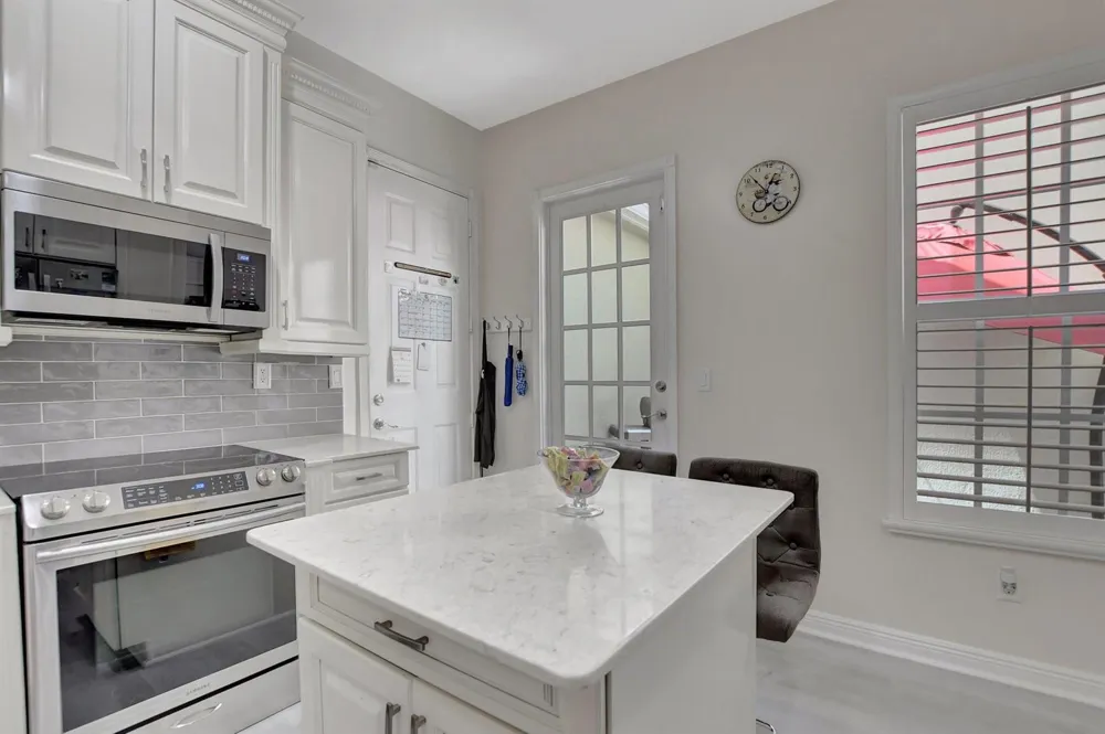 8316 NW 9th Avenue Boca Raton, FL 33487