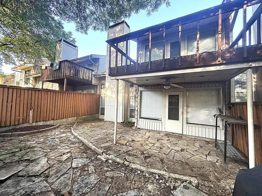 2969 Country Place Circle Carrollton, TX 75006