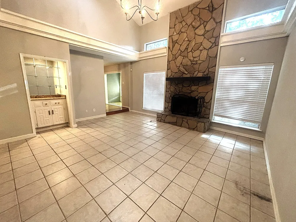 2969 Country Place Circle Carrollton, TX 75006