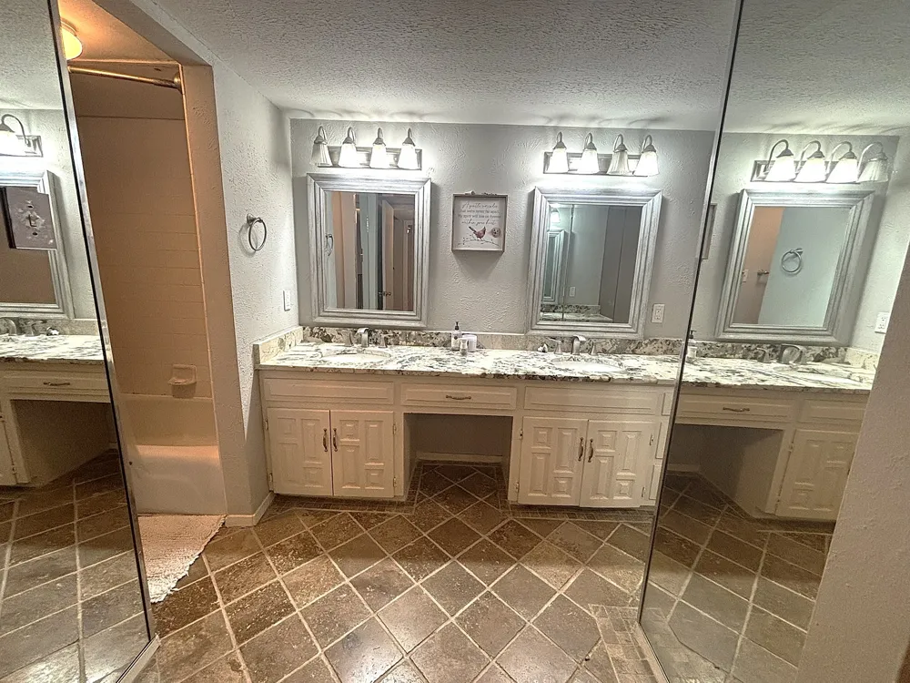 2969 Country Place Circle Carrollton, TX 75006