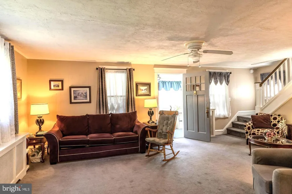 1919 PERSHING AVENUE Morton, PA 19070