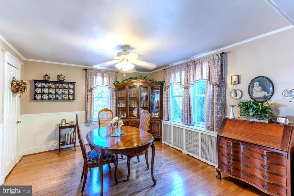 1919 PERSHING AVENUE Morton, PA 19070