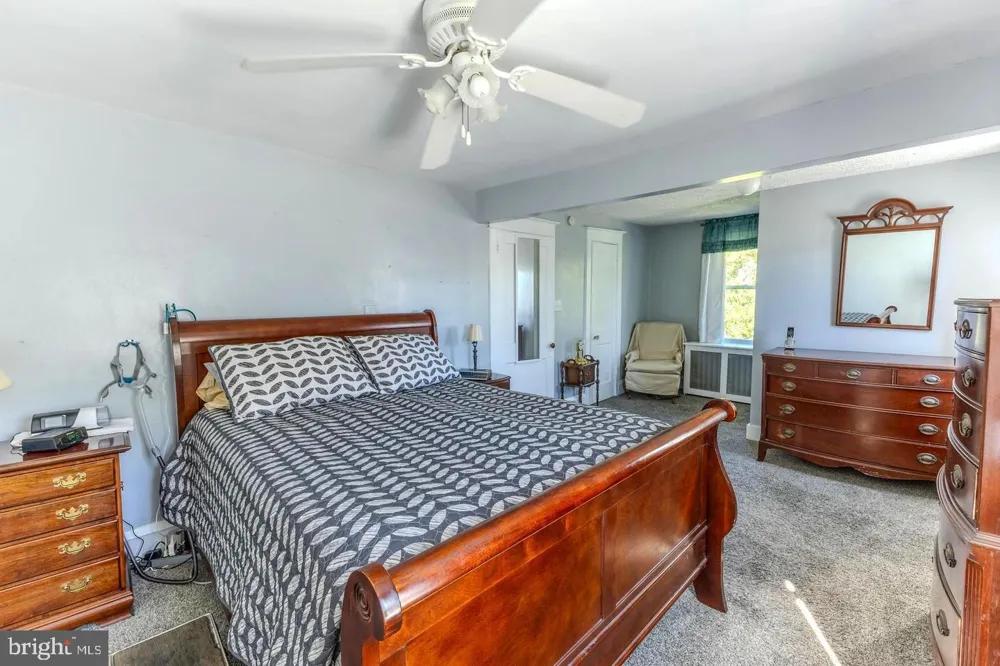 1919 PERSHING AVENUE Morton, PA 19070