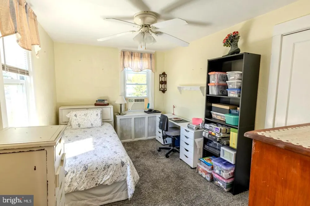 1919 PERSHING AVENUE Morton, PA 19070