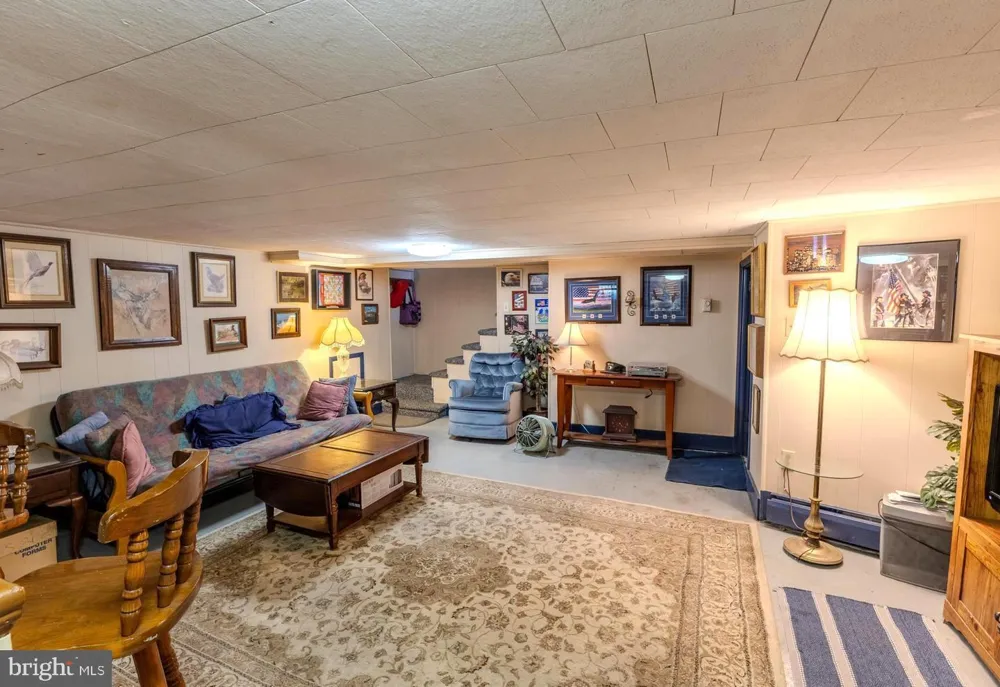 1919 PERSHING AVENUE Morton, PA 19070