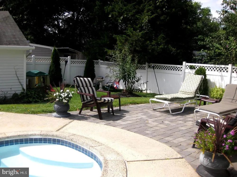 1919 PERSHING AVENUE Morton, PA 19070