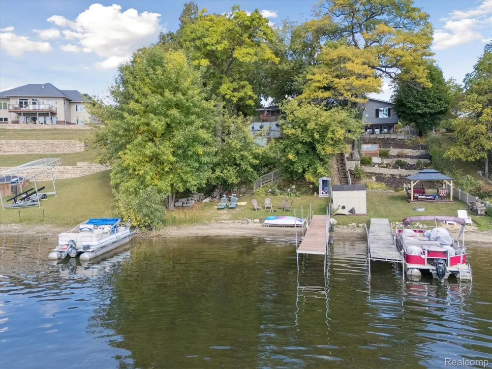 4475 Harp Drive Fenton Charter Township, MI 48451