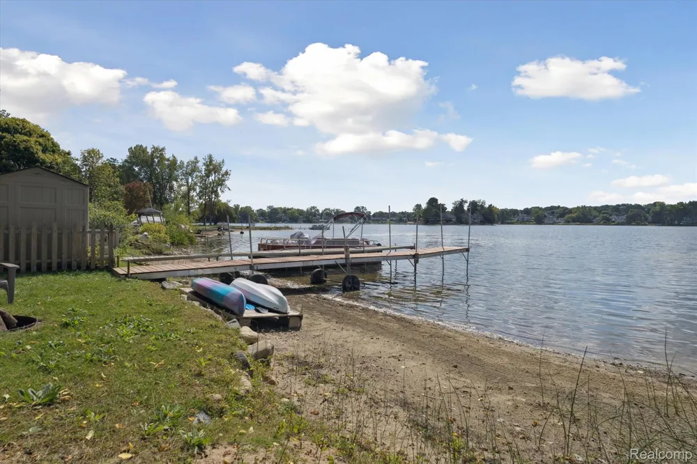 4475 Harp Drive Fenton Charter Township, MI 48451