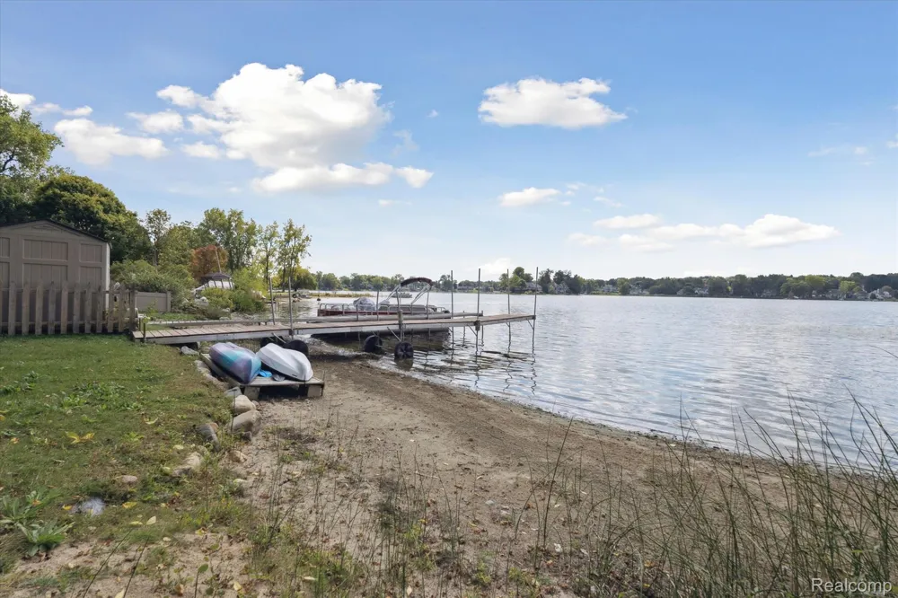 4475 Harp Drive Fenton Charter Township, MI 48451