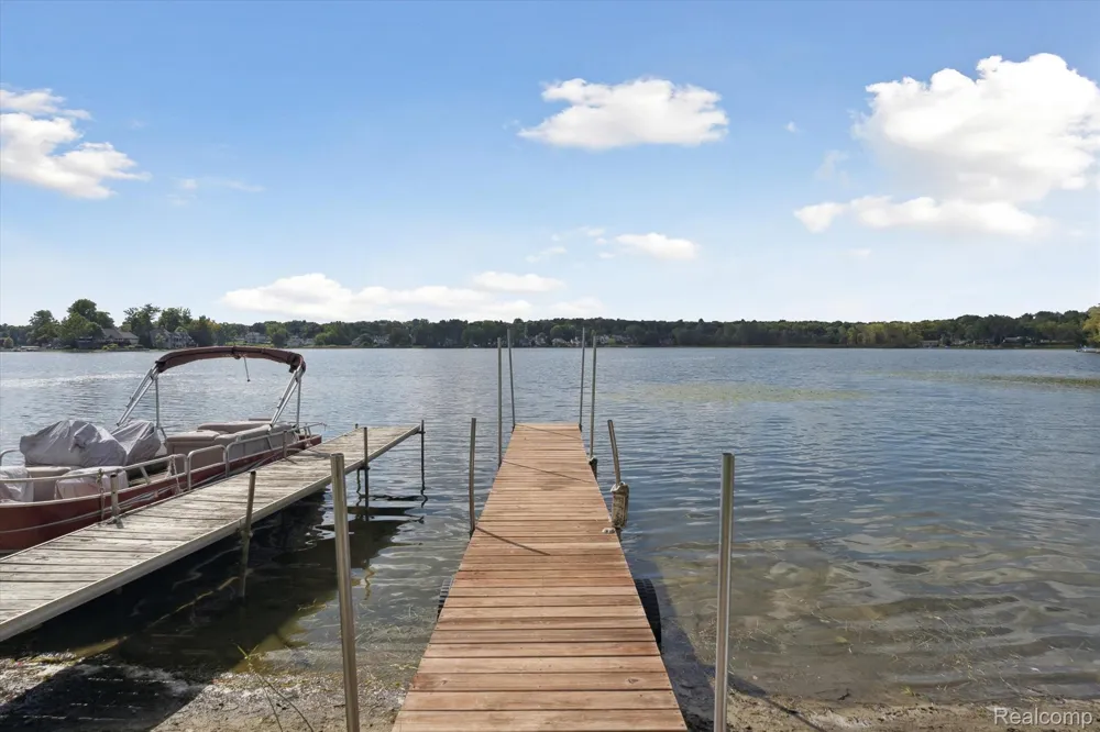 4475 Harp Drive Fenton Charter Township, MI 48451