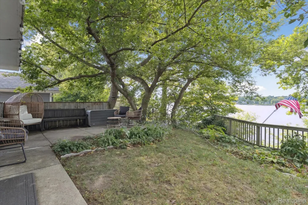 4475 Harp Drive Fenton Charter Township, MI 48451