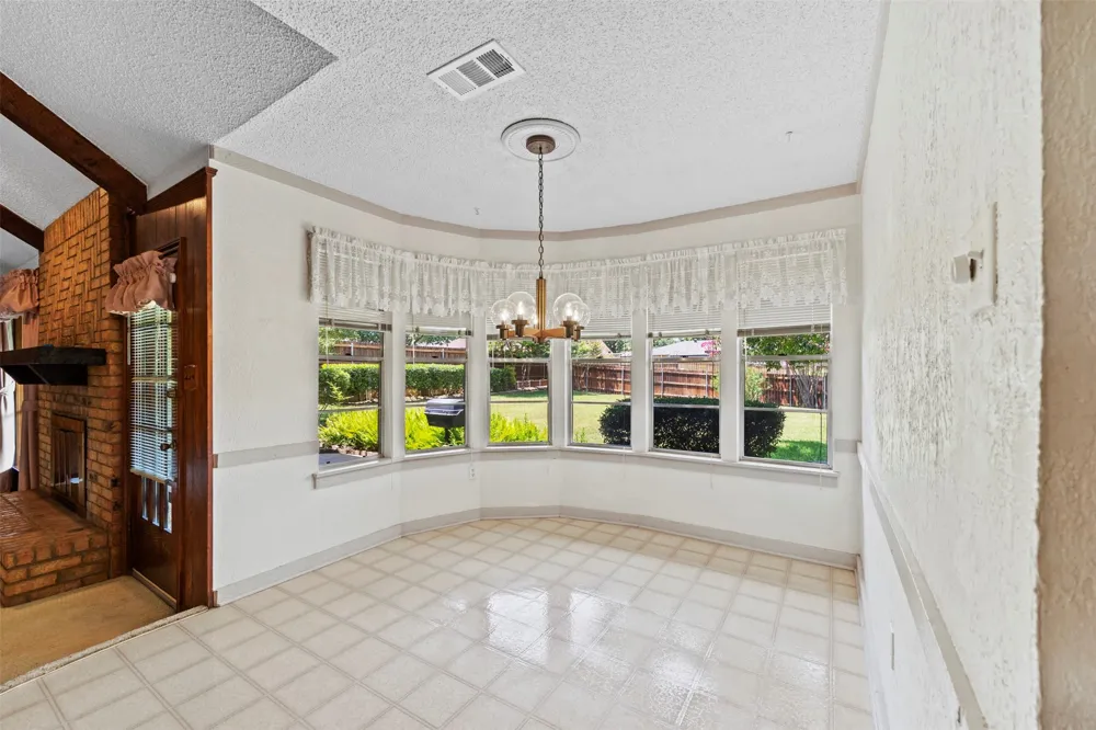 903 Green Rock Drive Duncanville, TX 75137