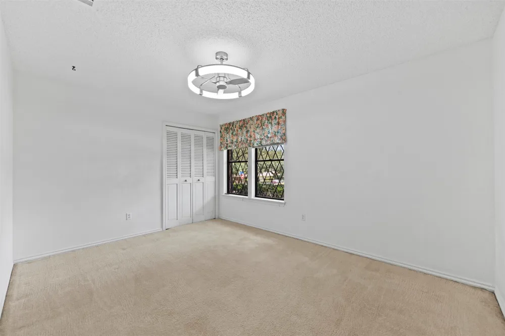903 Green Rock Drive Duncanville, TX 75137
