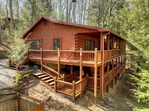 1480 Hidden Lake Drive