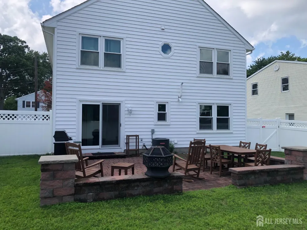 6 Weston Street Metuchen, NJ 08840