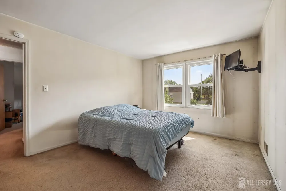6 Weston Street Metuchen, NJ 08840