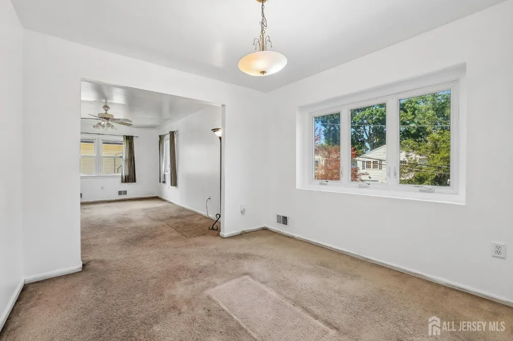 6 Weston Street Metuchen, NJ 08840