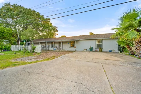 2222 Fm 361
