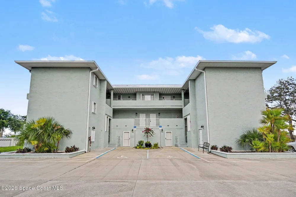 303 Audubon Drive #301 Melbourne, FL 32901