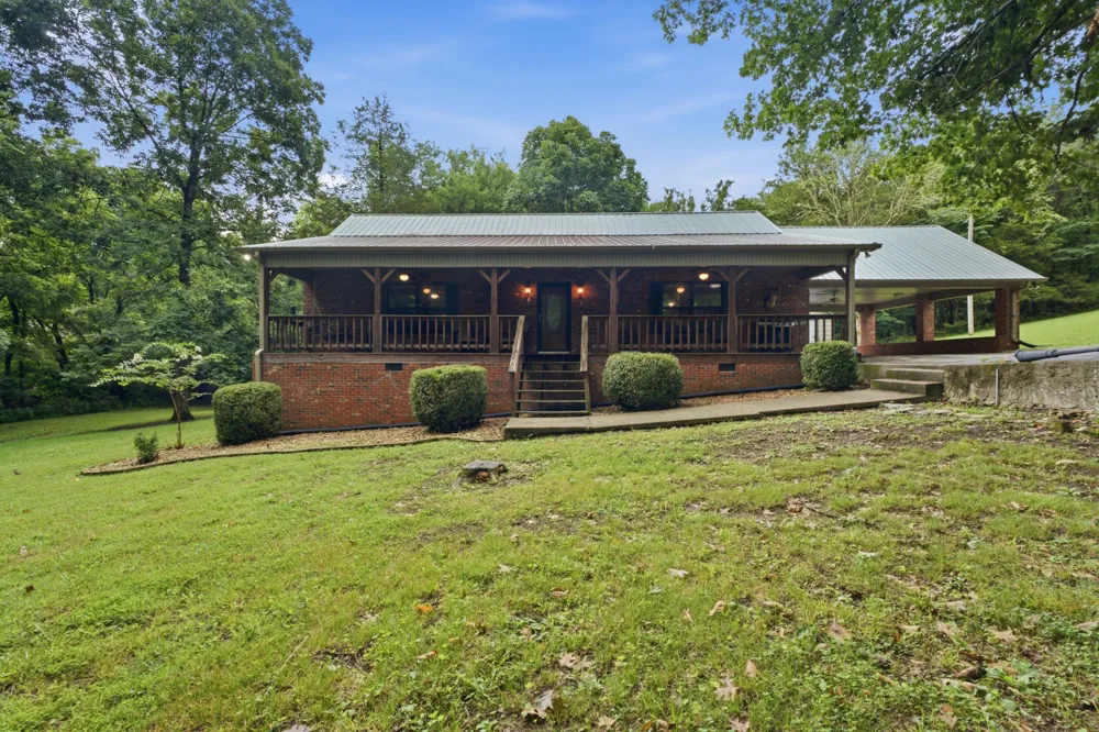 47 Holly Ln Woodbury, TN 37190