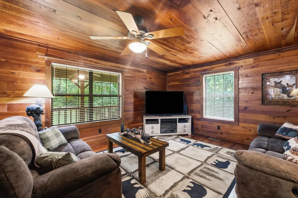 47 Holly Ln Woodbury, TN 37190