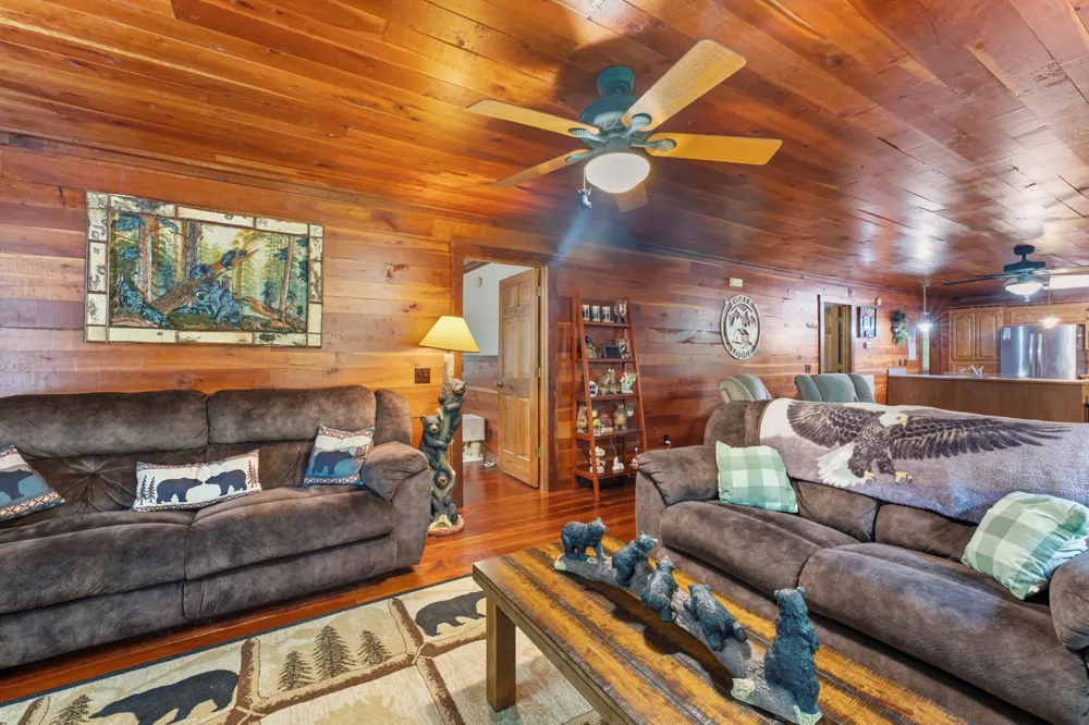 47 Holly Ln Woodbury, TN 37190