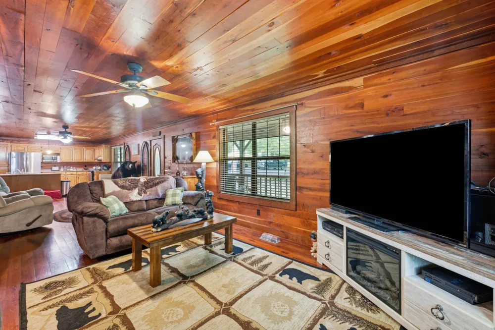 47 Holly Ln Woodbury, TN 37190
