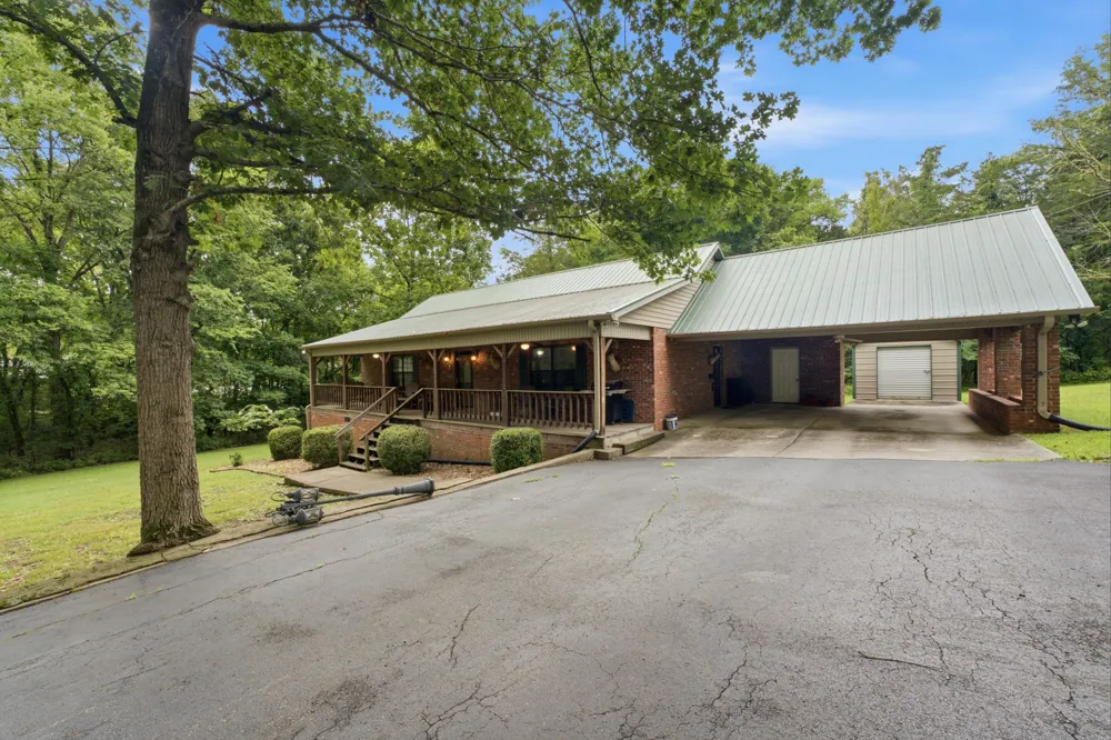 47 Holly Ln Woodbury, TN 37190