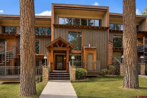 73 S Tamarron Drive #870