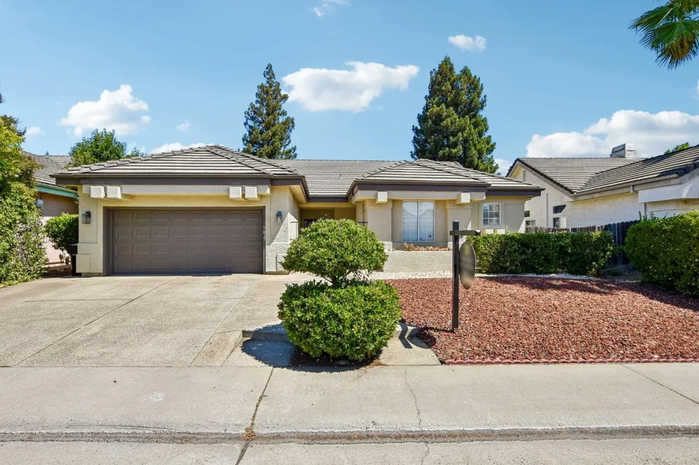 7817 Wymark Drive Elk Grove, CA 95758