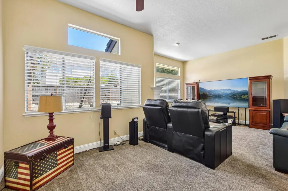7817 Wymark Drive Elk Grove, CA 95758