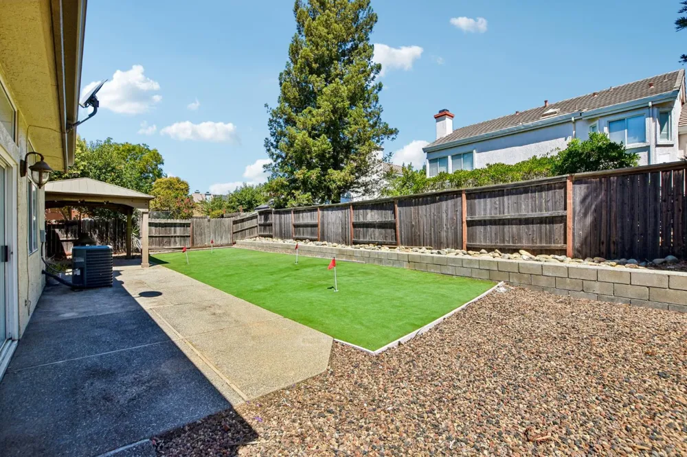 7817 Wymark Drive Elk Grove, CA 95758