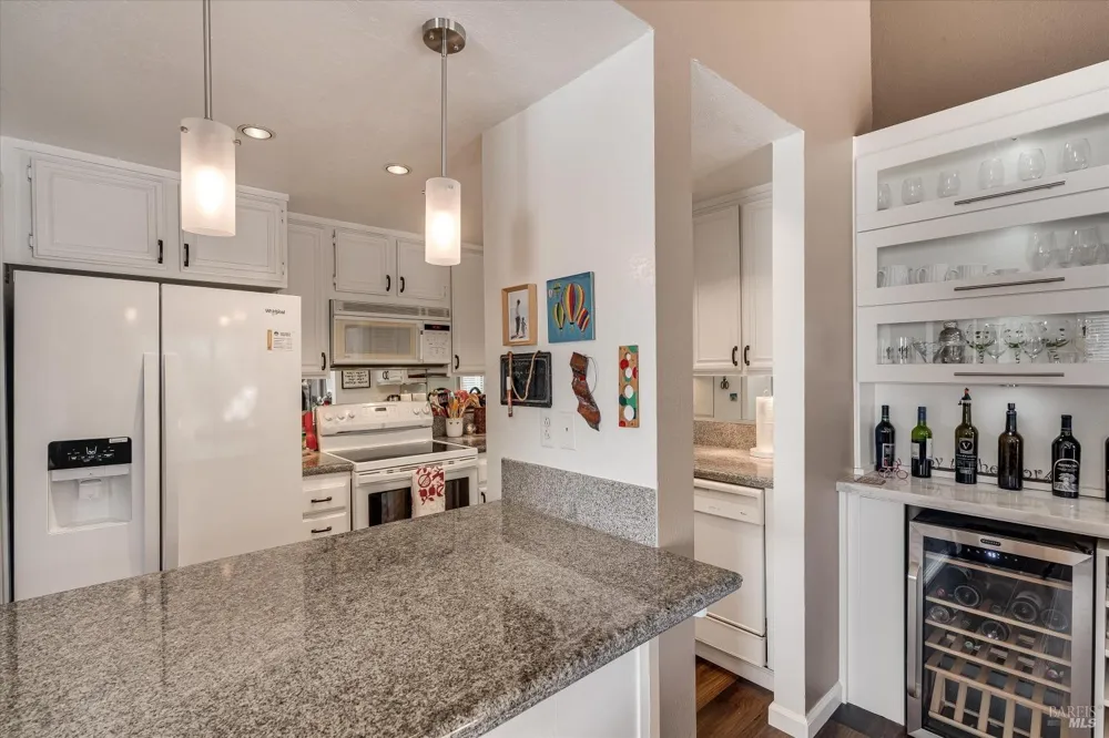 1927 Oak Circle Yountville, CA 94599