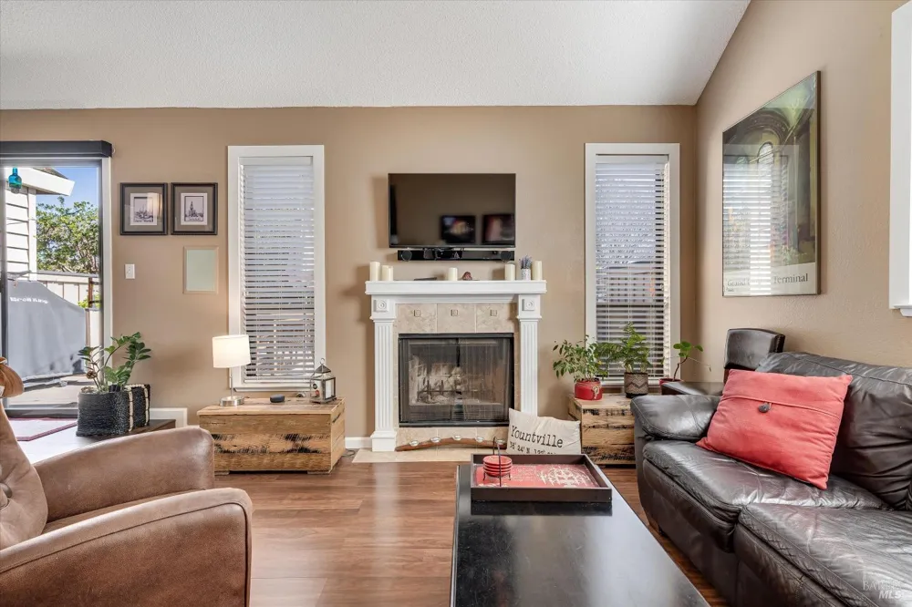 1927 Oak Circle Yountville, CA 94599
