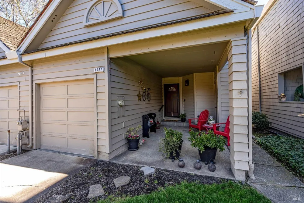 1927 Oak Circle Yountville, CA 94599